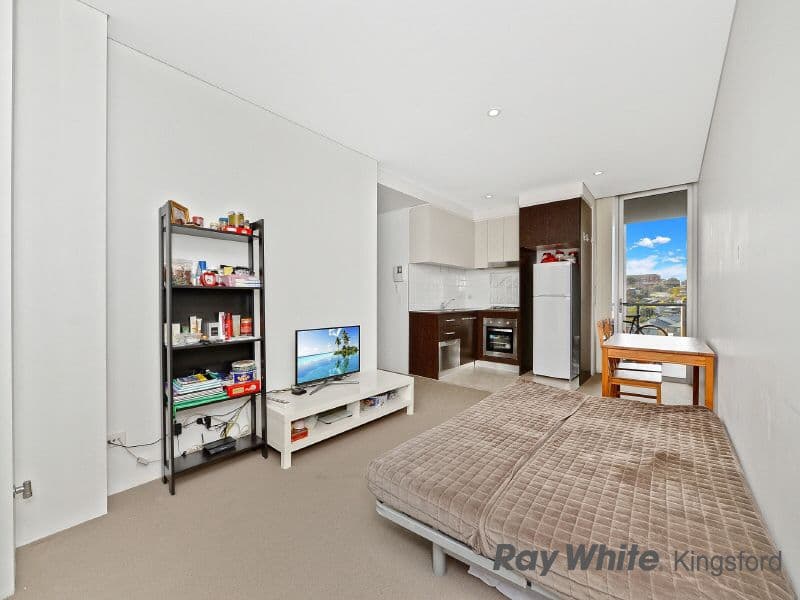 364 / 1 Anthony Rolfe Avenue, Gu..., Gu.. - Thumbnail 2