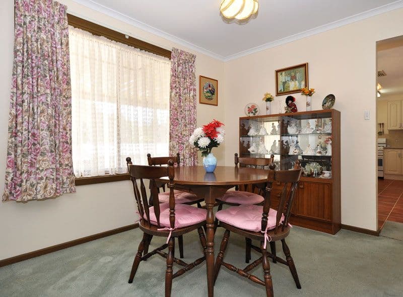 79 Sunnymeade Drive, ABERFOYLE PARK SA 5159, Aberfoyle Park - Thumbnail 3