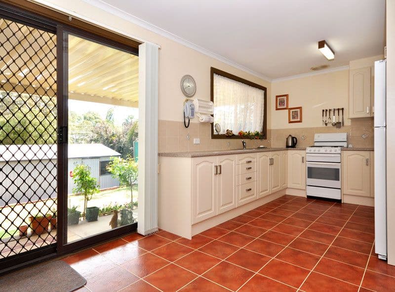 79 Sunnymeade Drive, ABERFOYLE PARK SA 5159, Aberfoyle Park - Thumbnail 4