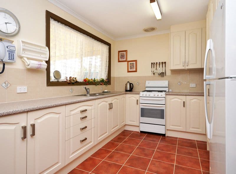 79 Sunnymeade Drive, ABERFOYLE PARK SA 5159, Aberfoyle Park - Thumbnail 5