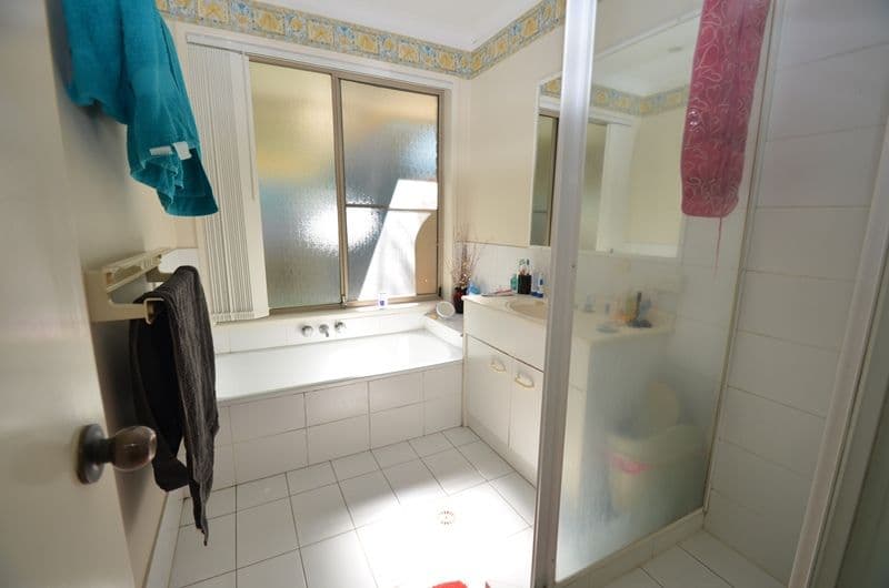 38 Allied Drive, ARUNDEL QLD 4214, Arundel - Thumbnail 8