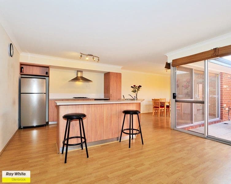 29 Parnham Avenue, ELLENBROOK WA 6069, Ellenbrook - Thumbnail 2