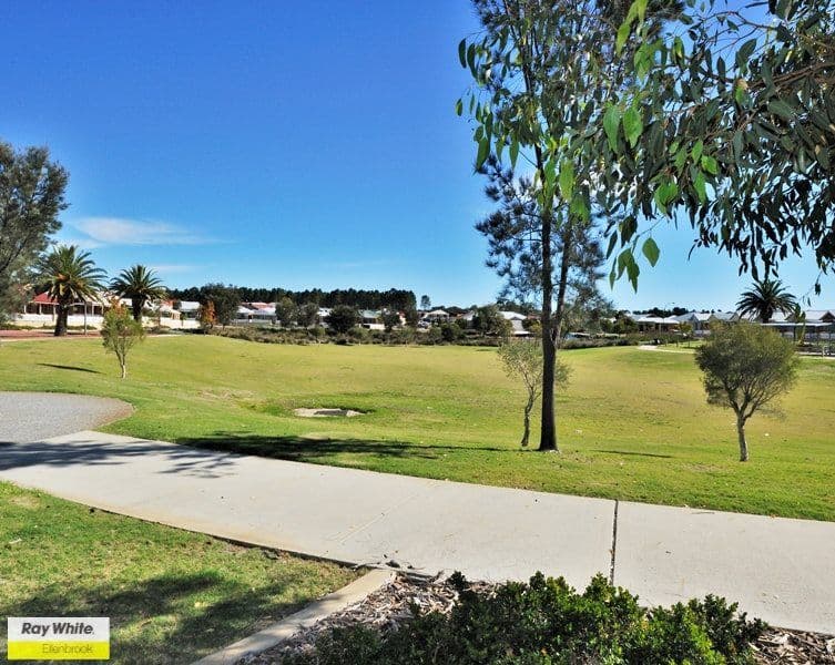 29 Parnham Avenue, ELLENBROOK WA 6069, Ellenbrook - Thumbnail 8