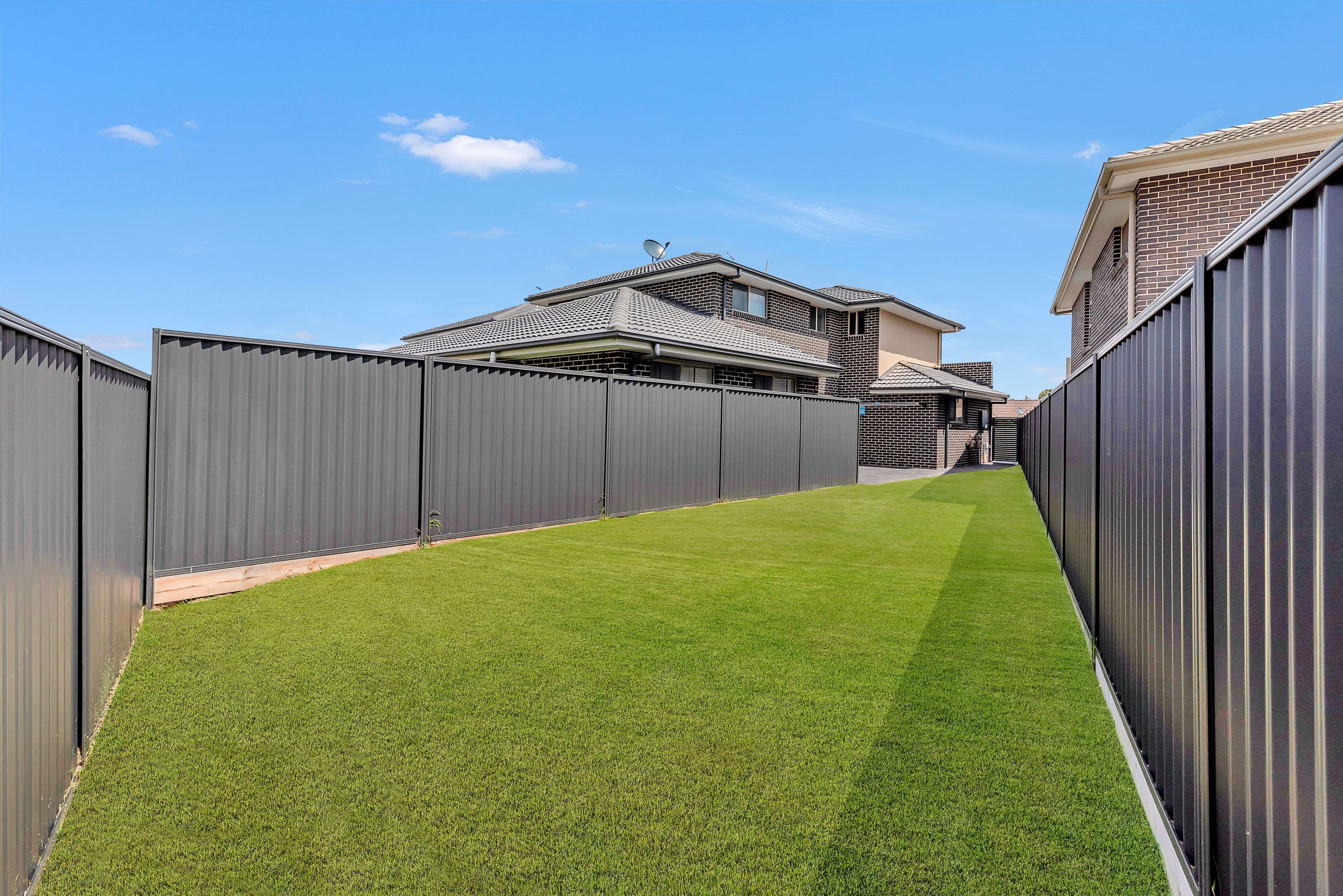 42 Lightning Ridge Road, Hinchinbrook - Thumbnail 3