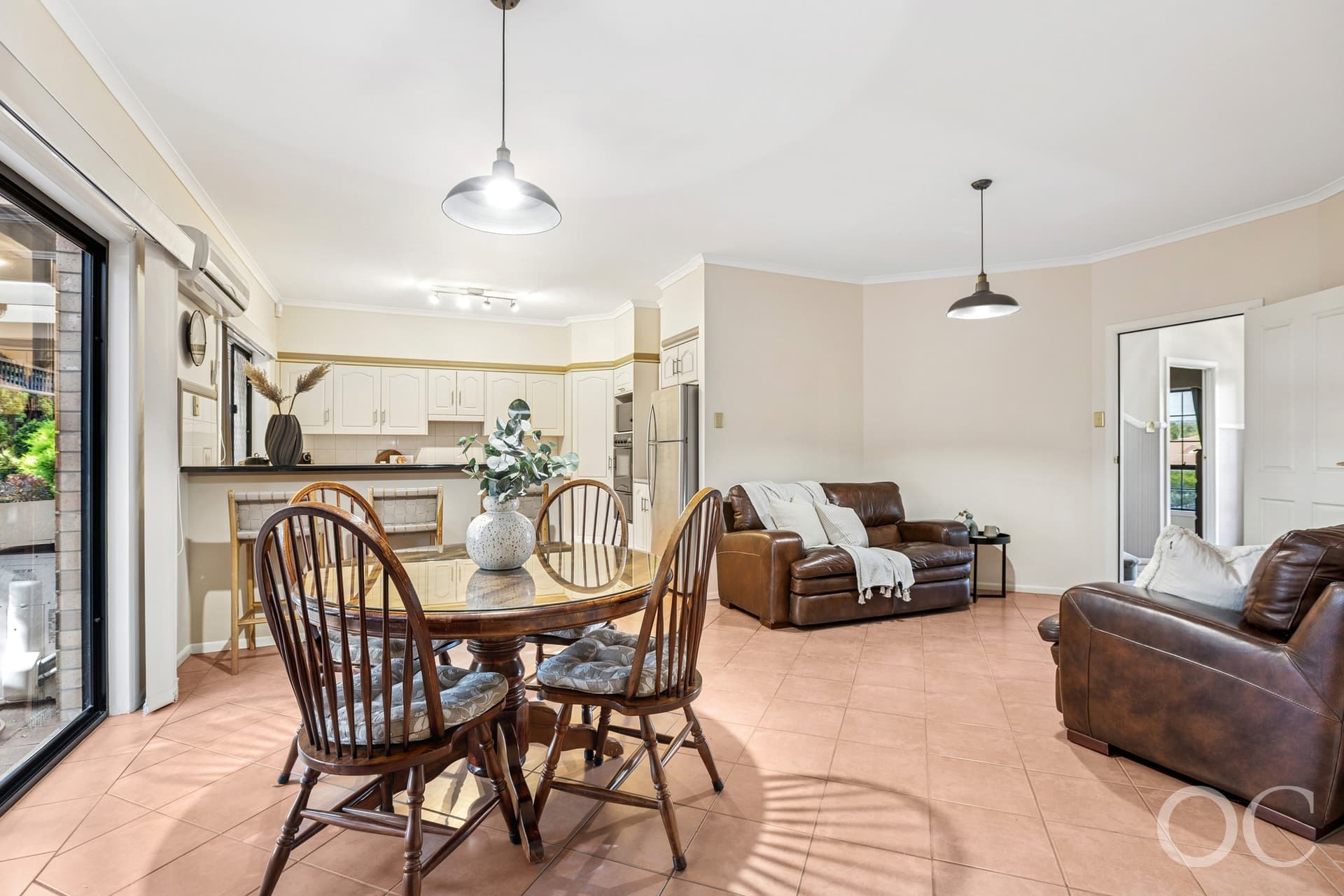 13 Pegasus Drive, Woodcroft - Thumbnail 6