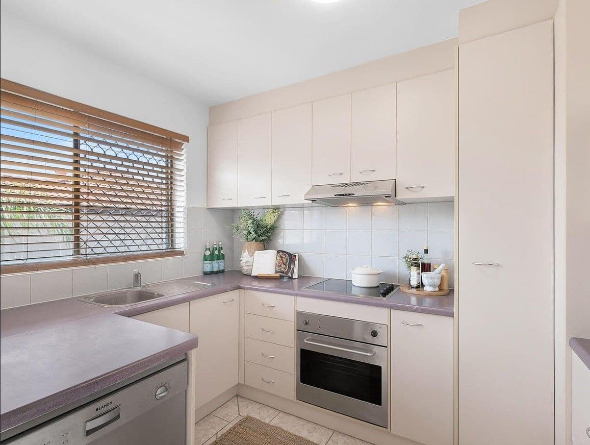 68 York Street, Coorparoo QLD 4151, Coorparoo - Thumbnail 2