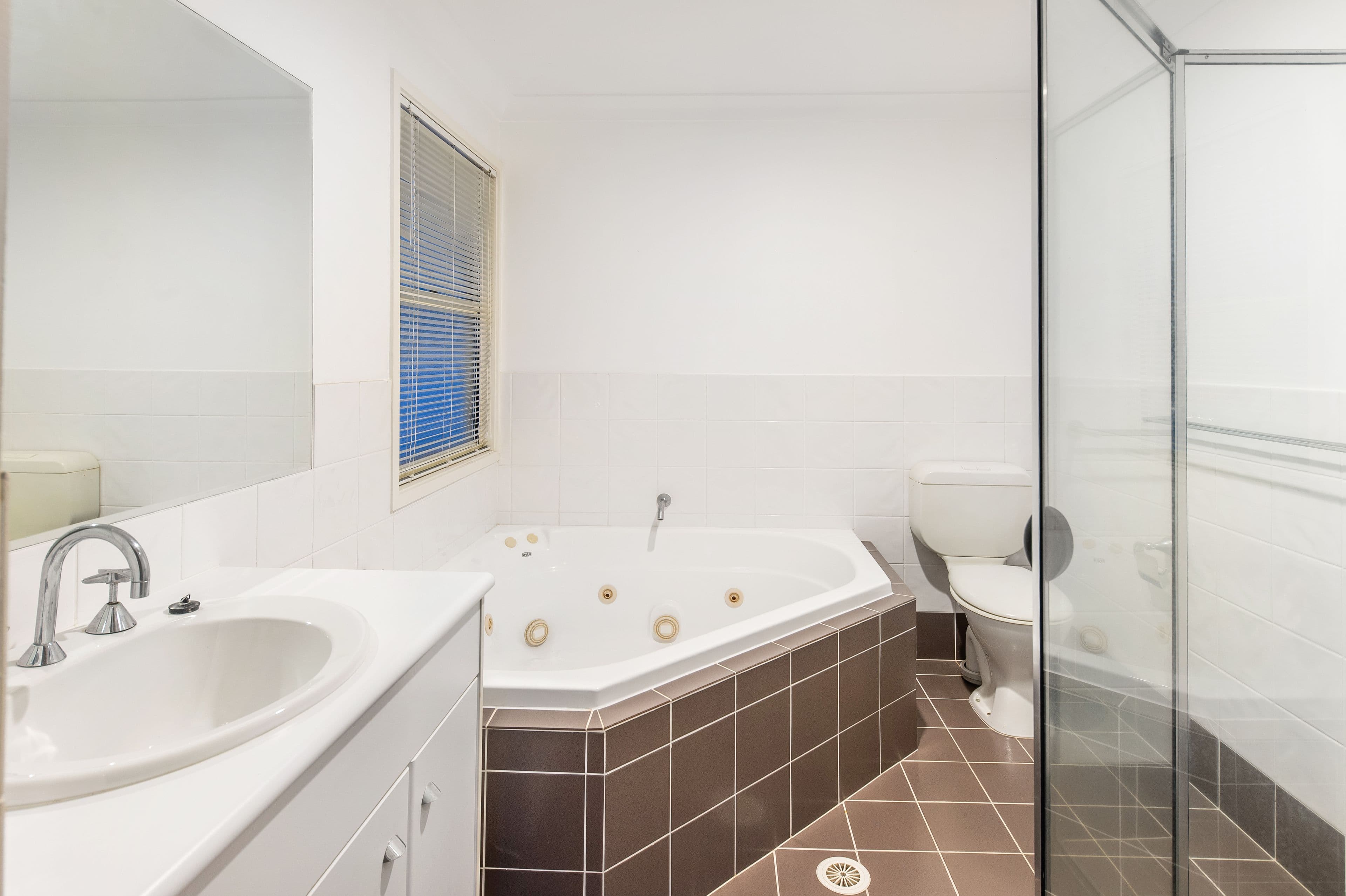 10 Fidelis Place, Coomera Waters QLD 4209, Coomera - Thumbnail 7