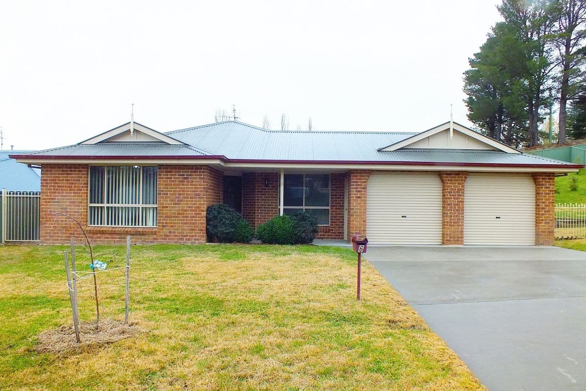 6 Birch Close, Kelso - Image 1