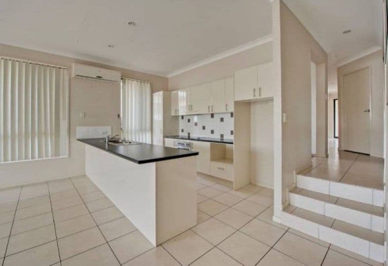 4 Treeview Lane, Springfield Lakes QLD 4300, Springfield Lakes - Thumbnail 3