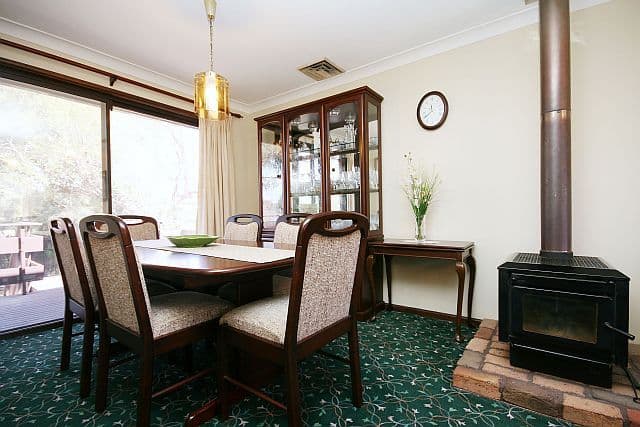 2/17 Minapre Street, Lorne, VIC, Glen Waverley - Thumbnail 6