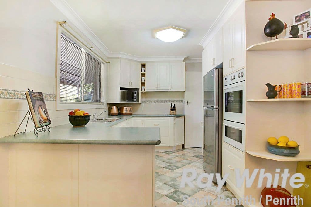 8 Bel-Air Road, Penrith - Thumbnail 5