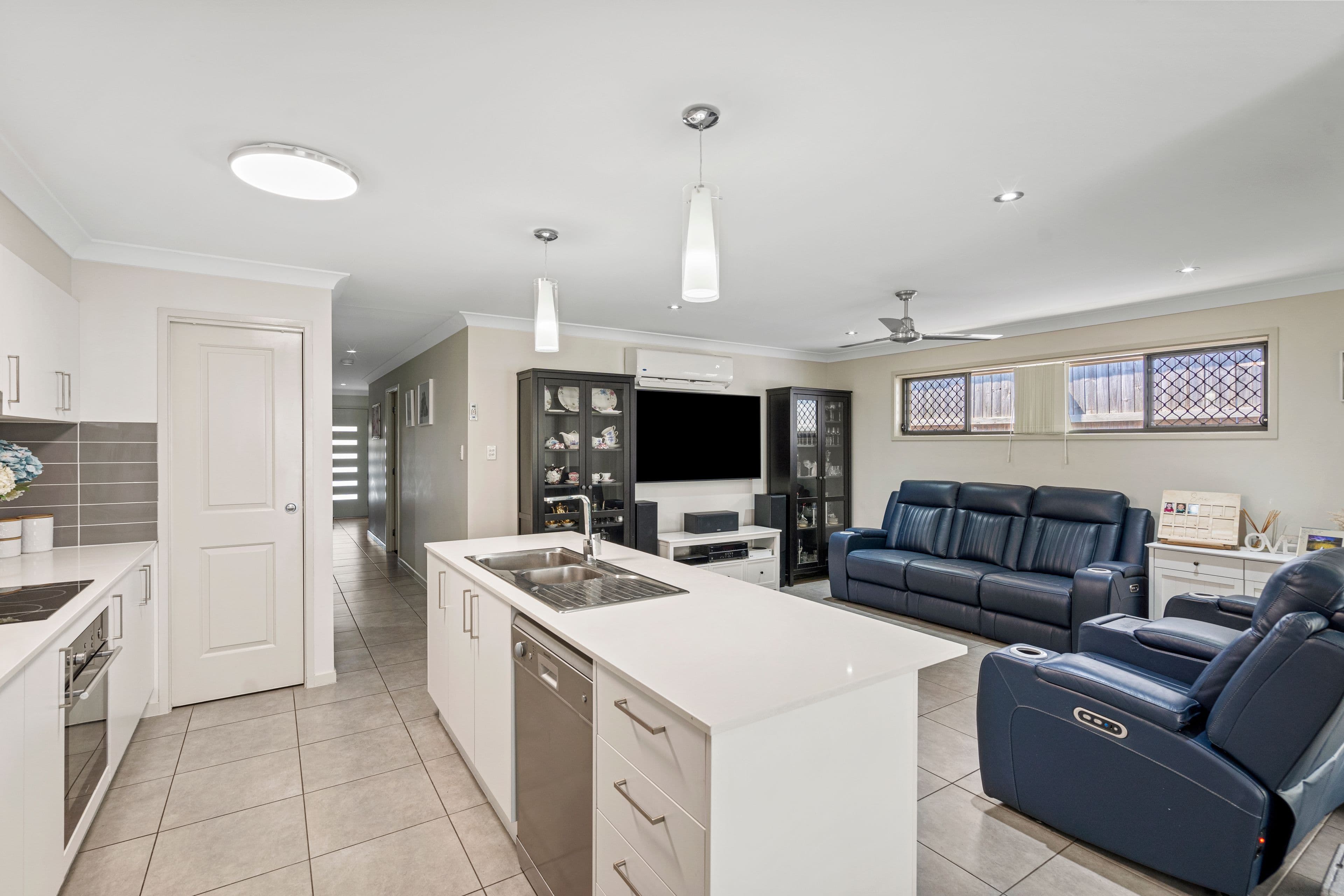 3 Capricorn Crescent, Springfield Lakes QLD 4300, Springfield Lakes - Thumbnail 4