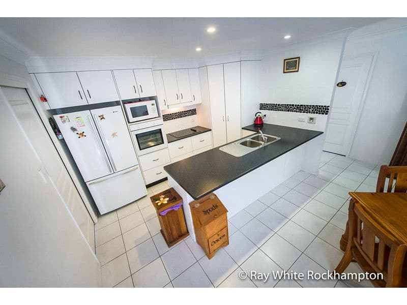 71 Bramble Street, Norman Gardens QLD 4701, Norman Gardens - Thumbnail 2