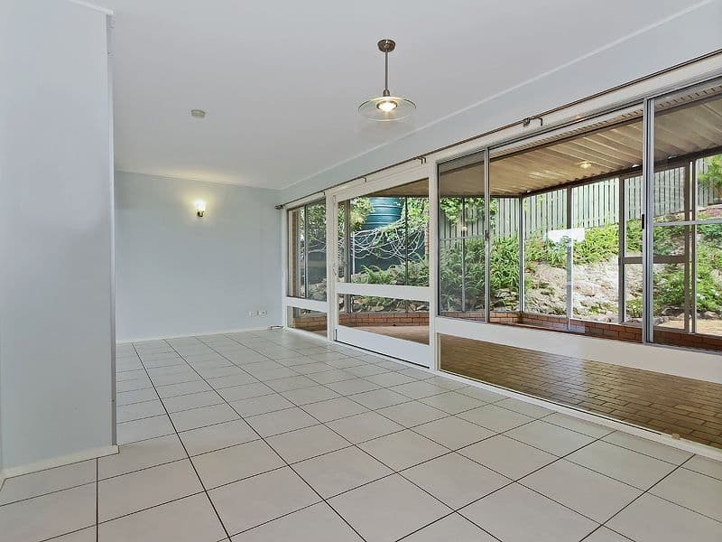 9 Rockett Street, ASPLEY QLD 4034, Aspley - Thumbnail 3