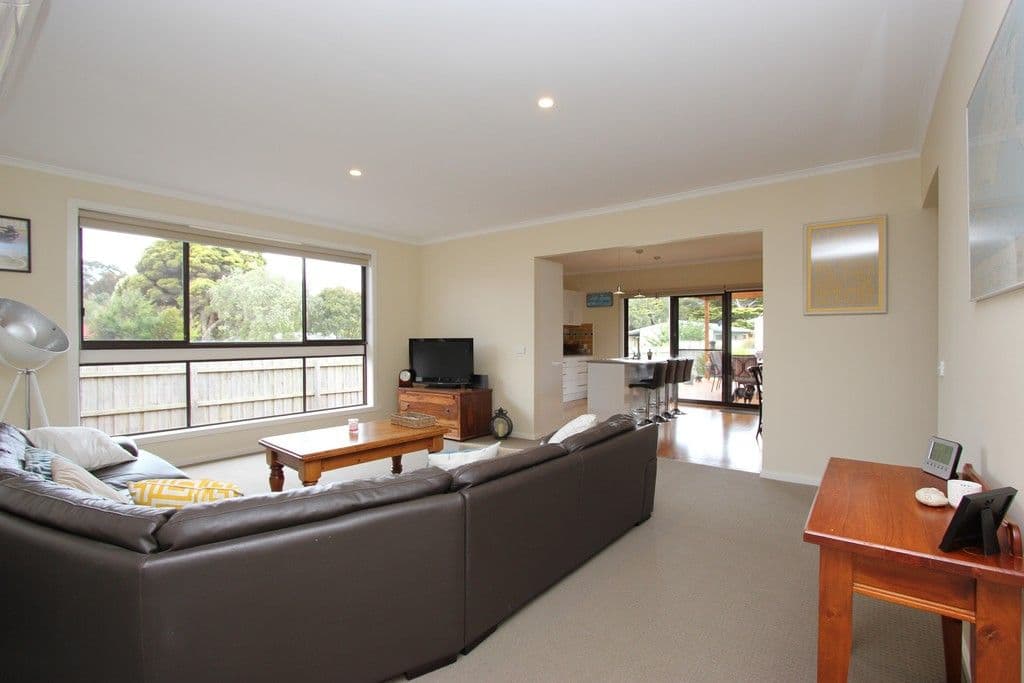 31 Albany Road, Cowes VIC 3922, Cowes - Thumbnail 4