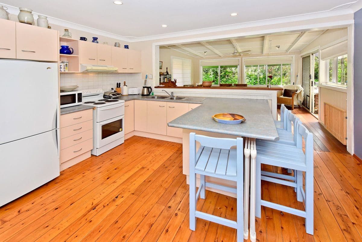 19 Wendy Drive, Point Clare NSW 2250, Point Clare - Thumbnail 5
