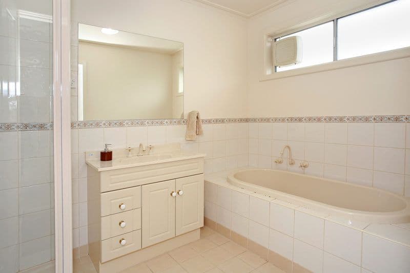 3 Glenys Court, BELMONT VIC 3216, Belmont - Thumbnail 4