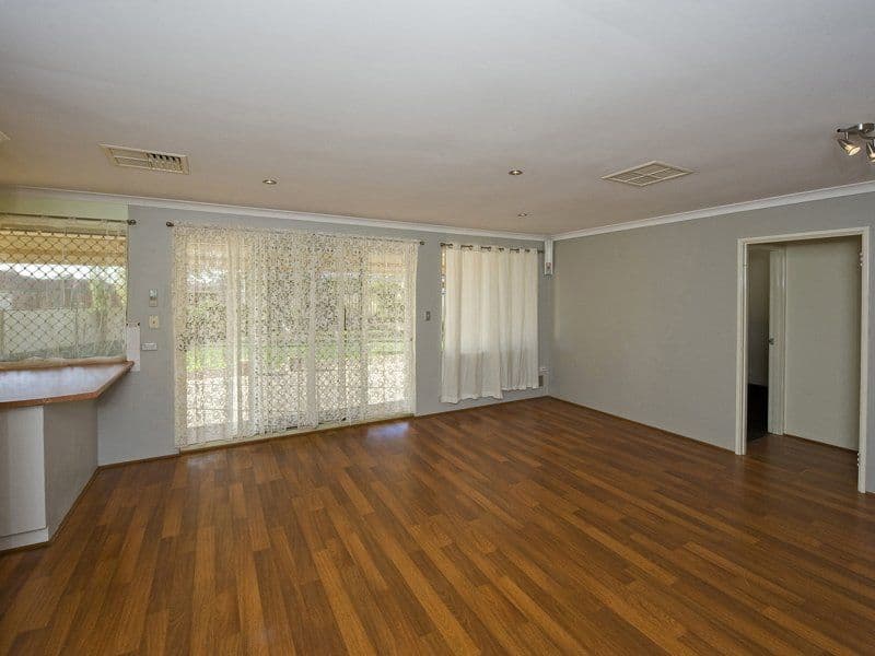 8 Parakeela Grove, MADDINGTON WA 6109, Maddington - Thumbnail 4