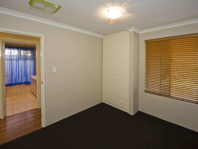 8 Parakeela Grove, MADDINGTON WA 6109, Maddington - Thumbnail 8