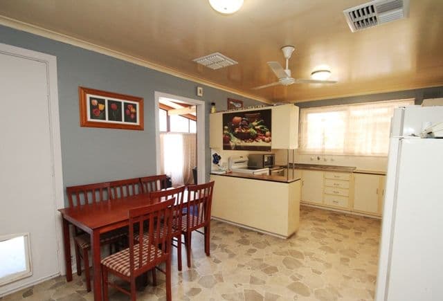 1 Wien Smith Avenue, Clare SA 5453, Clare - Thumbnail 5