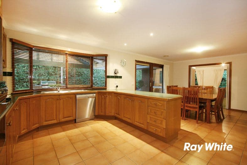 4 Stonnington Court, LYSTERFIELD VIC 3156, Lysterfield - Thumbnail 3