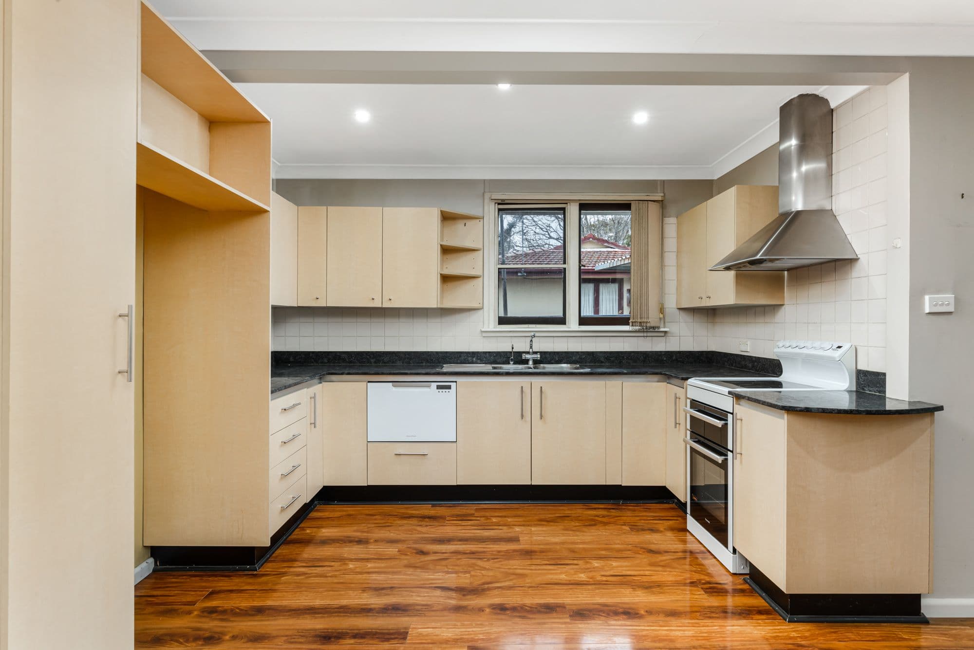 122 Crandon Street, Gosnells, Blackett - Thumbnail 3