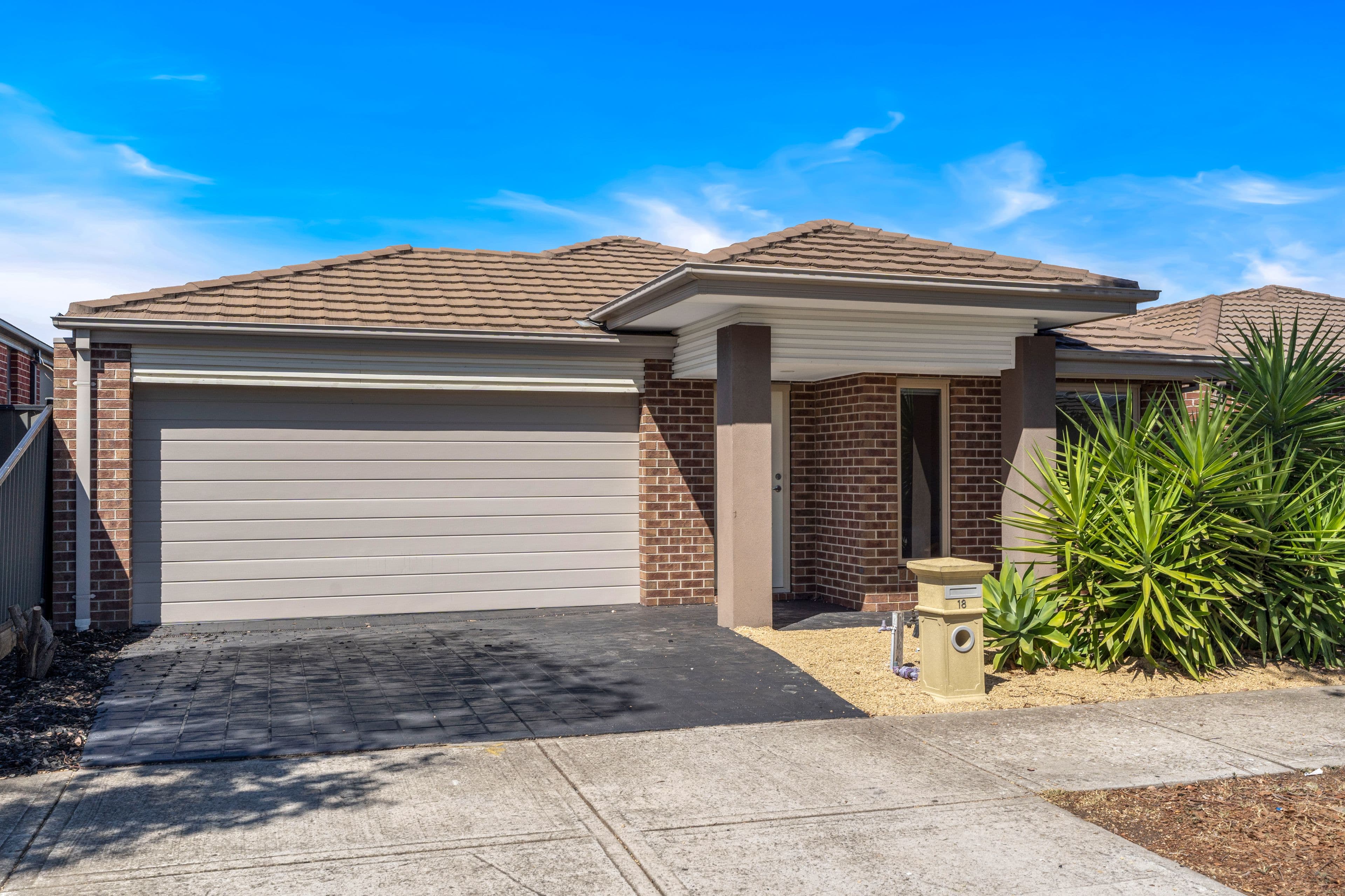 18 Fenland Street, Craigieburn VIC 3064, Craigieburn - Image 1