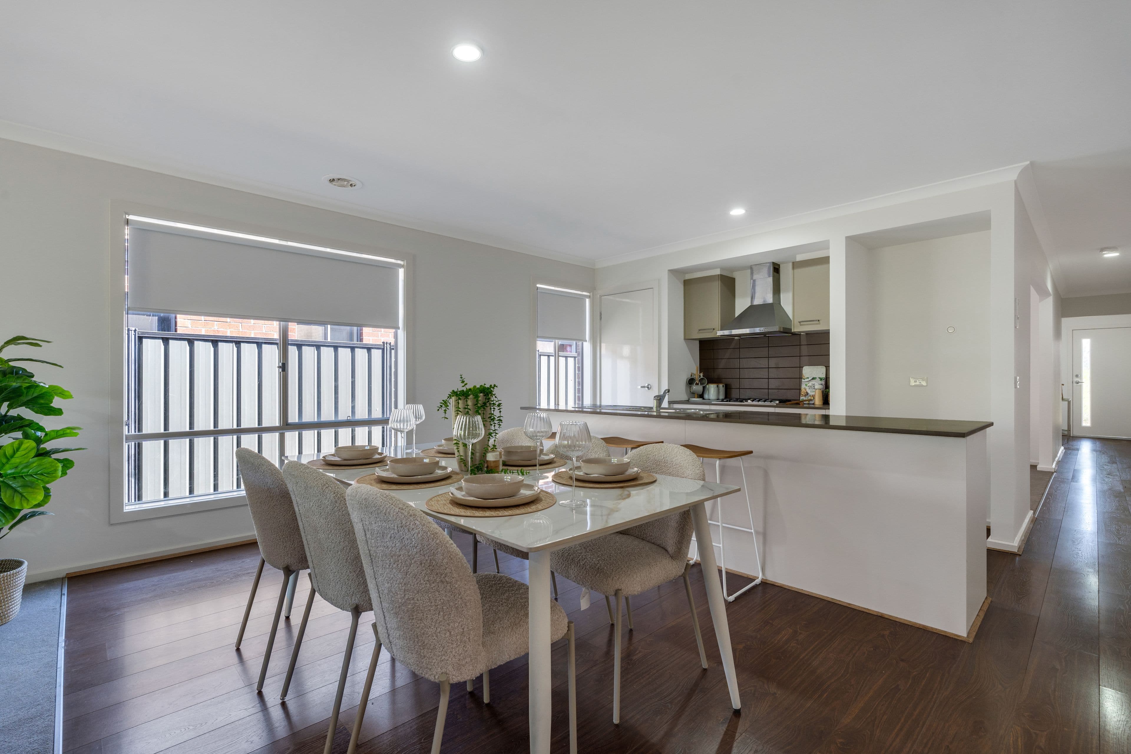 18 Fenland Street, Craigieburn VIC 3064, Craigieburn - Thumbnail 5
