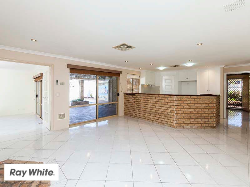 28 Marianne Way, Alexander Heights WA 6064, Alexander Heights - Thumbnail 3