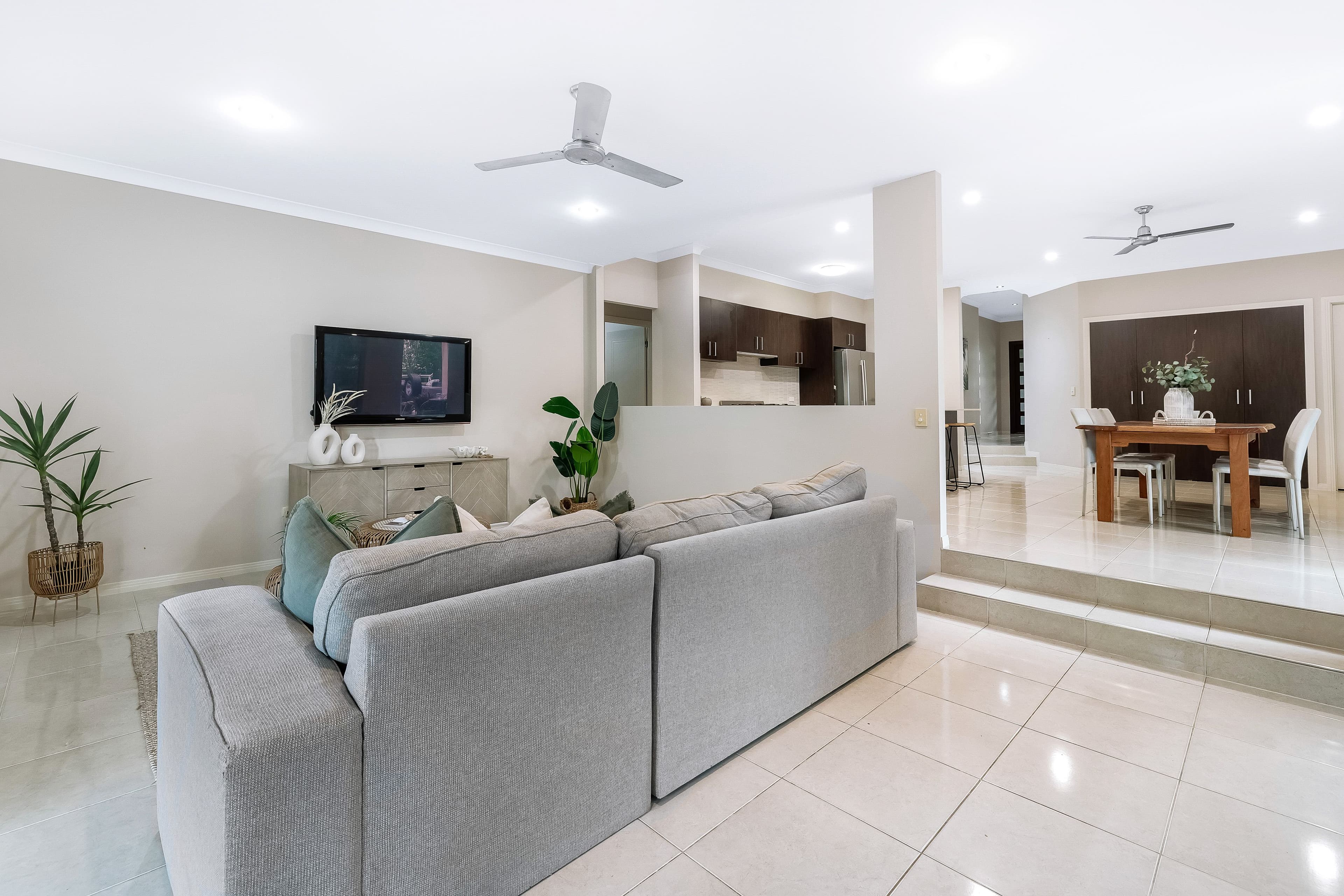 23 Slipstream Road, Coomera Waters QLD 4209, Coomera - Thumbnail 2