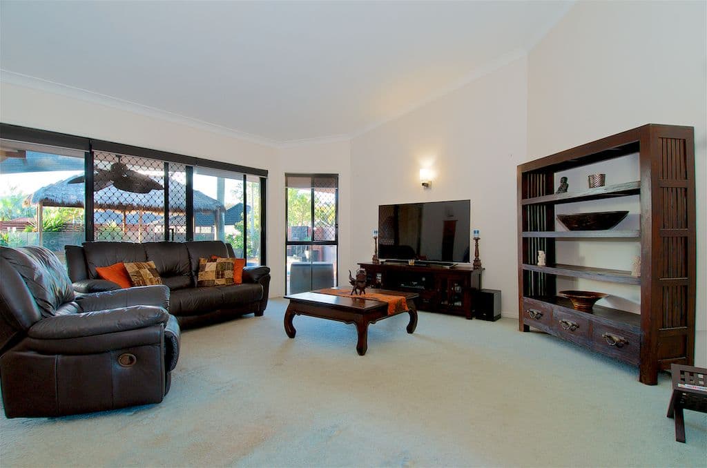 25 Maltravers Drive, Arundel QLD 4214, Arundel - Thumbnail 5