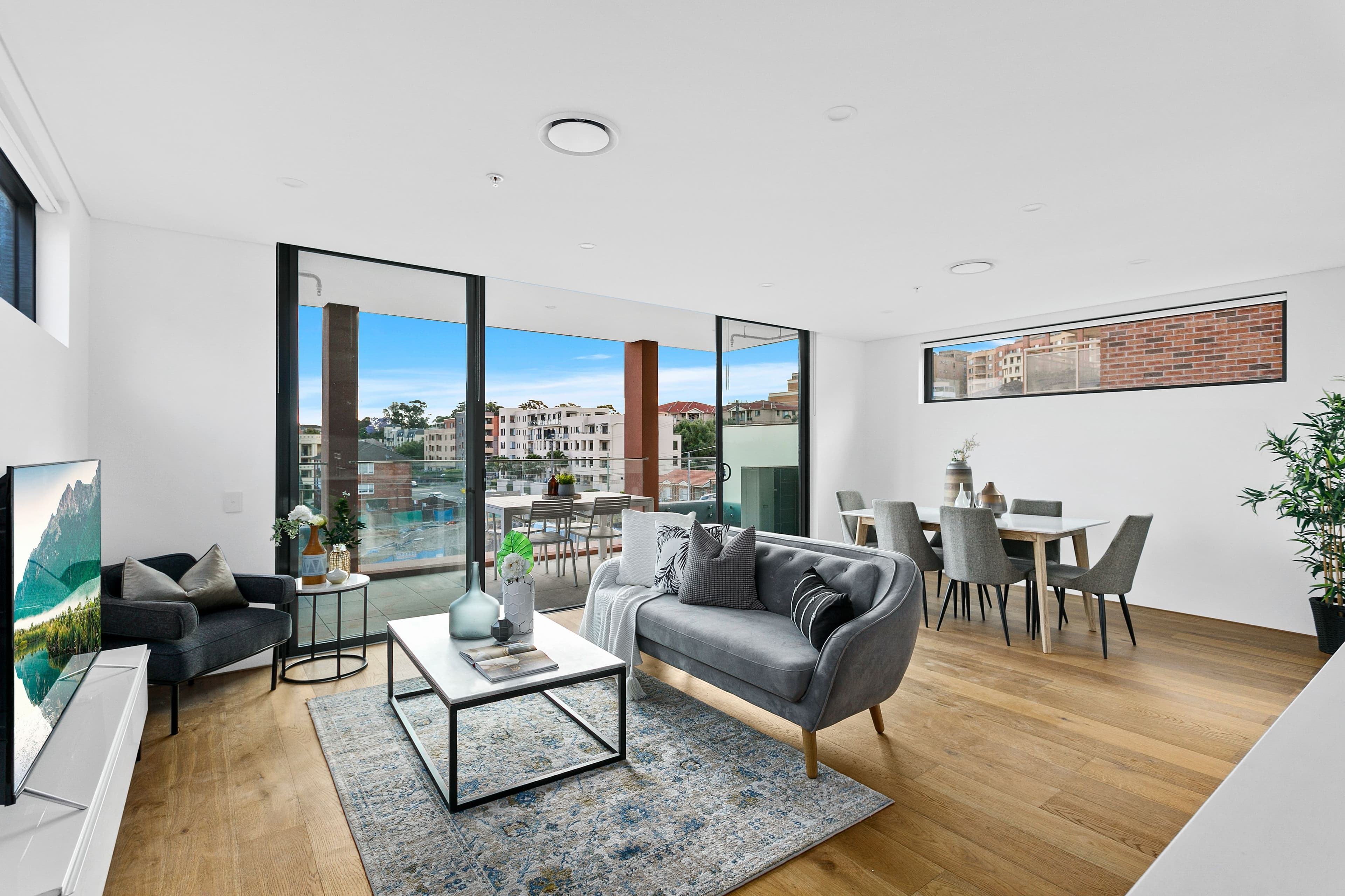 22 Empress Street, Hurstville NSW 2220, Hurstville - Thumbnail 2