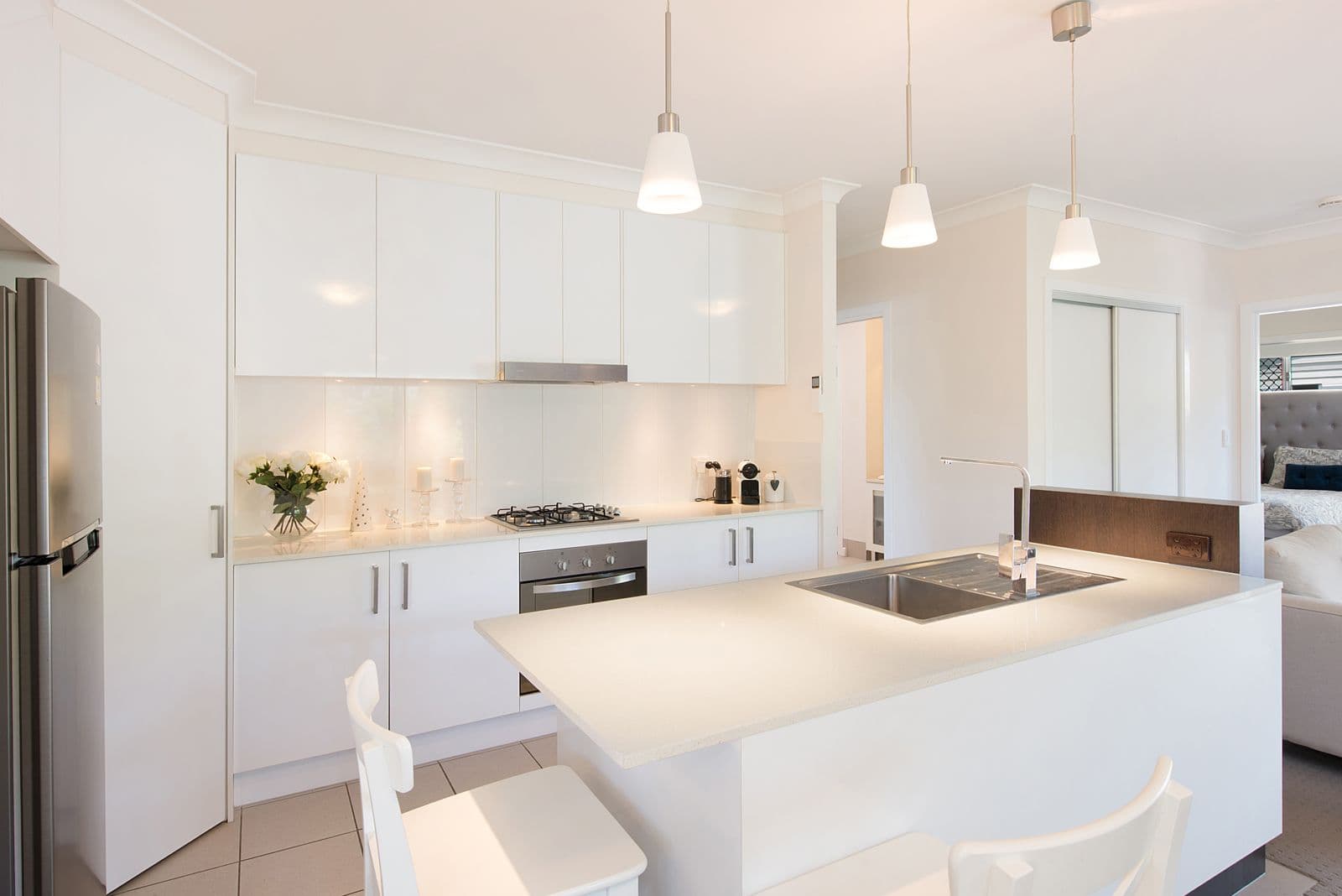 27 Steele Street, Holland Park QLD 4121, Holland Park - Thumbnail 3