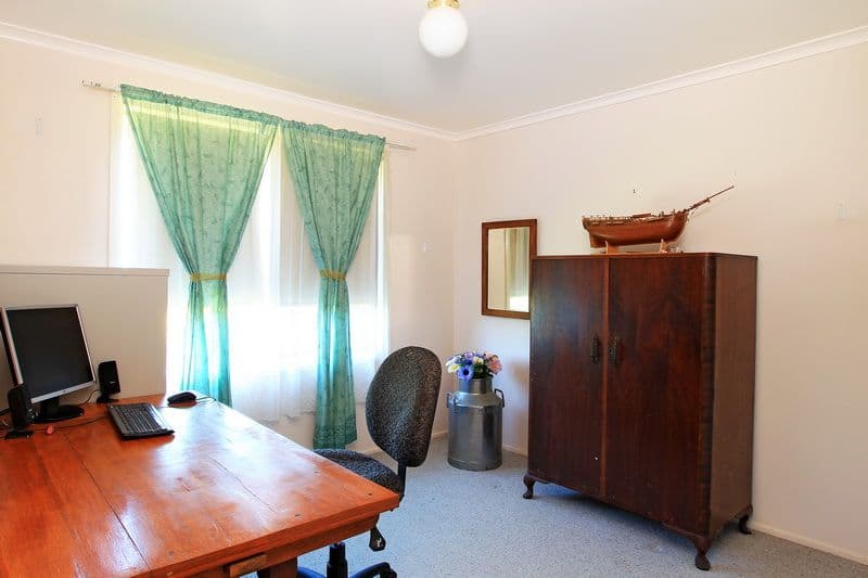 16 Peak Avenue, NORTH NOWRA NSW 2541, North Nowra - Thumbnail 7