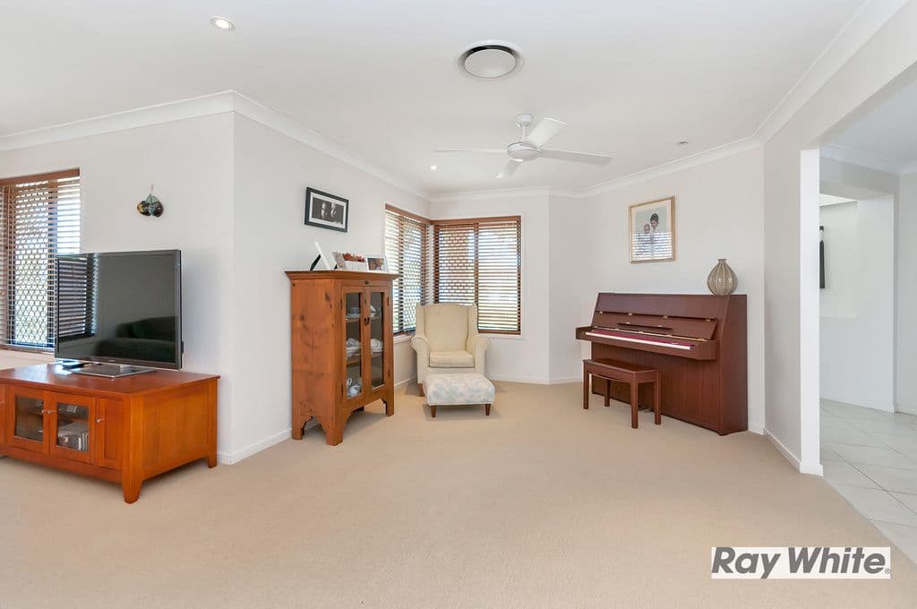 33 Edenbrooke Drive, SINNAMON PARK QLD 4073, Sinnamon Park - Thumbnail 5