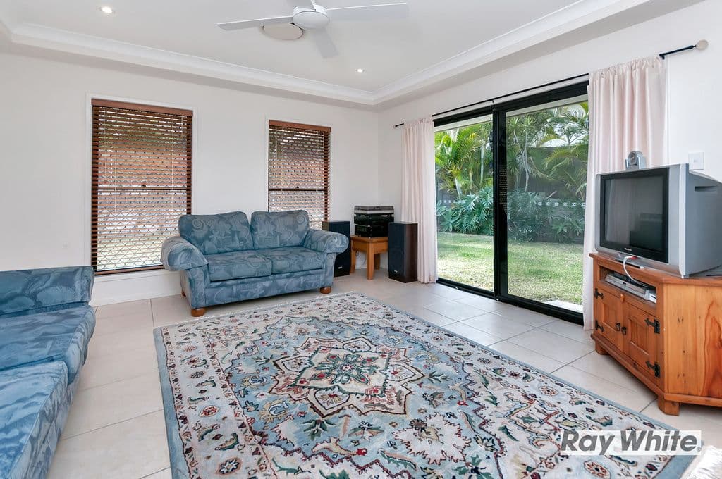33 Edenbrooke Drive, SINNAMON PARK QLD 4073, Sinnamon Park - Thumbnail 6