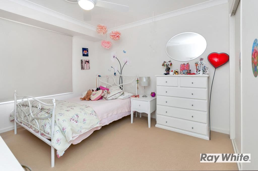 33 Edenbrooke Drive, SINNAMON PARK QLD 4073, Sinnamon Park - Thumbnail 8
