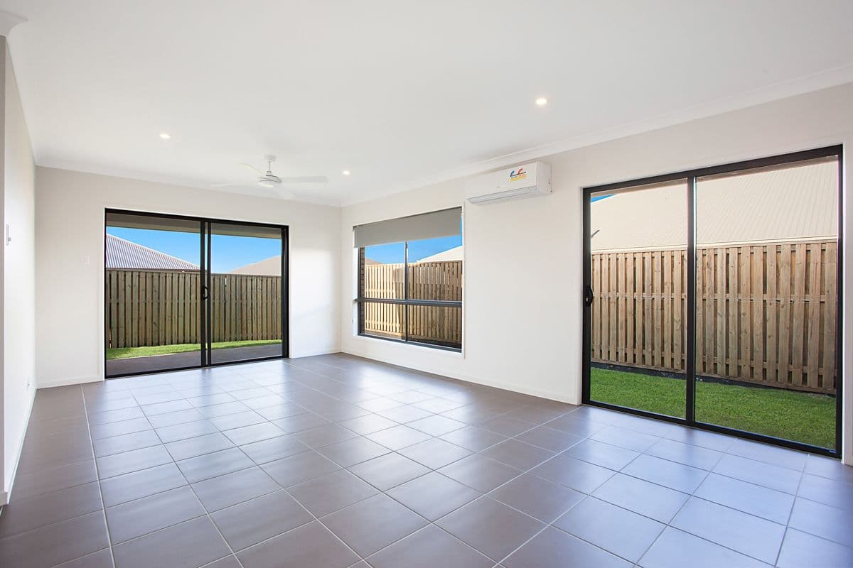 42 Palmerston Street, North Lakes QLD 4509, North Lakes - Thumbnail 4