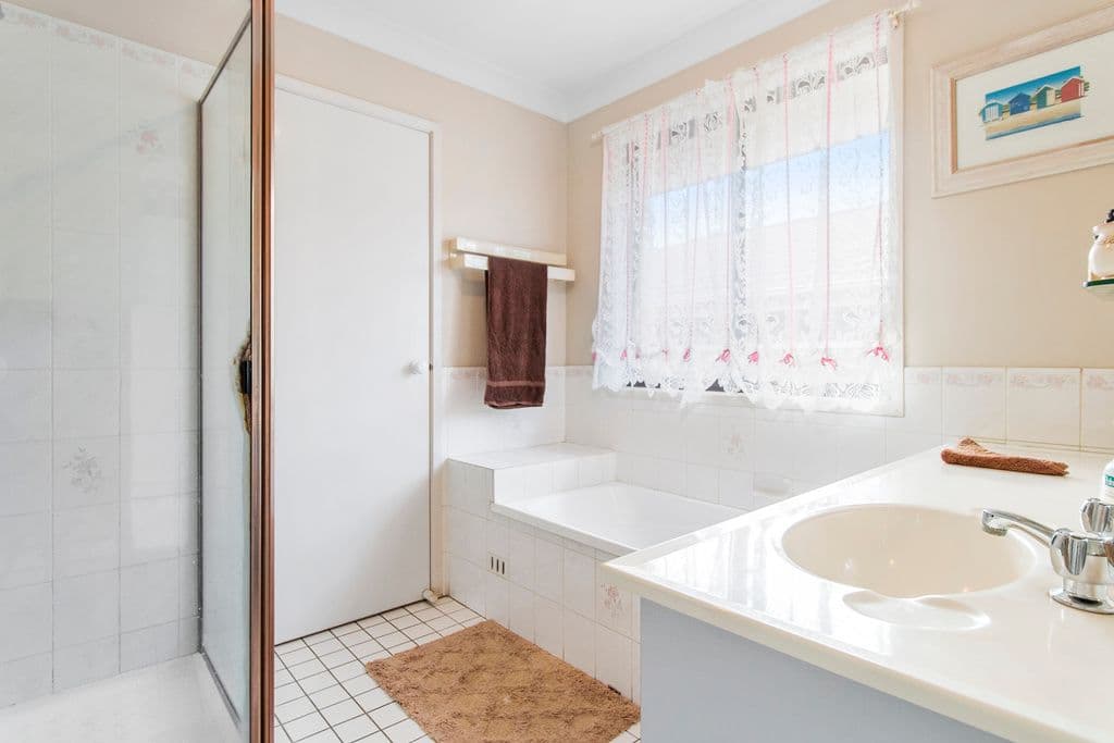 28 Sanderling Street, Hinchinbrook - Thumbnail 8