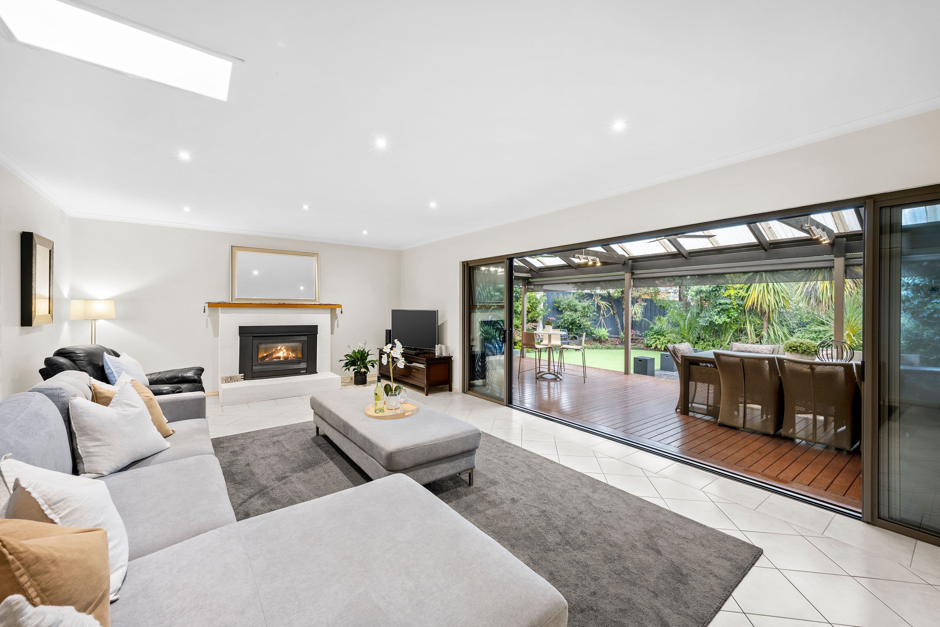 11 Thorncombe Walk, Doncaster East VIC 3109, Doncaster East - Image 1