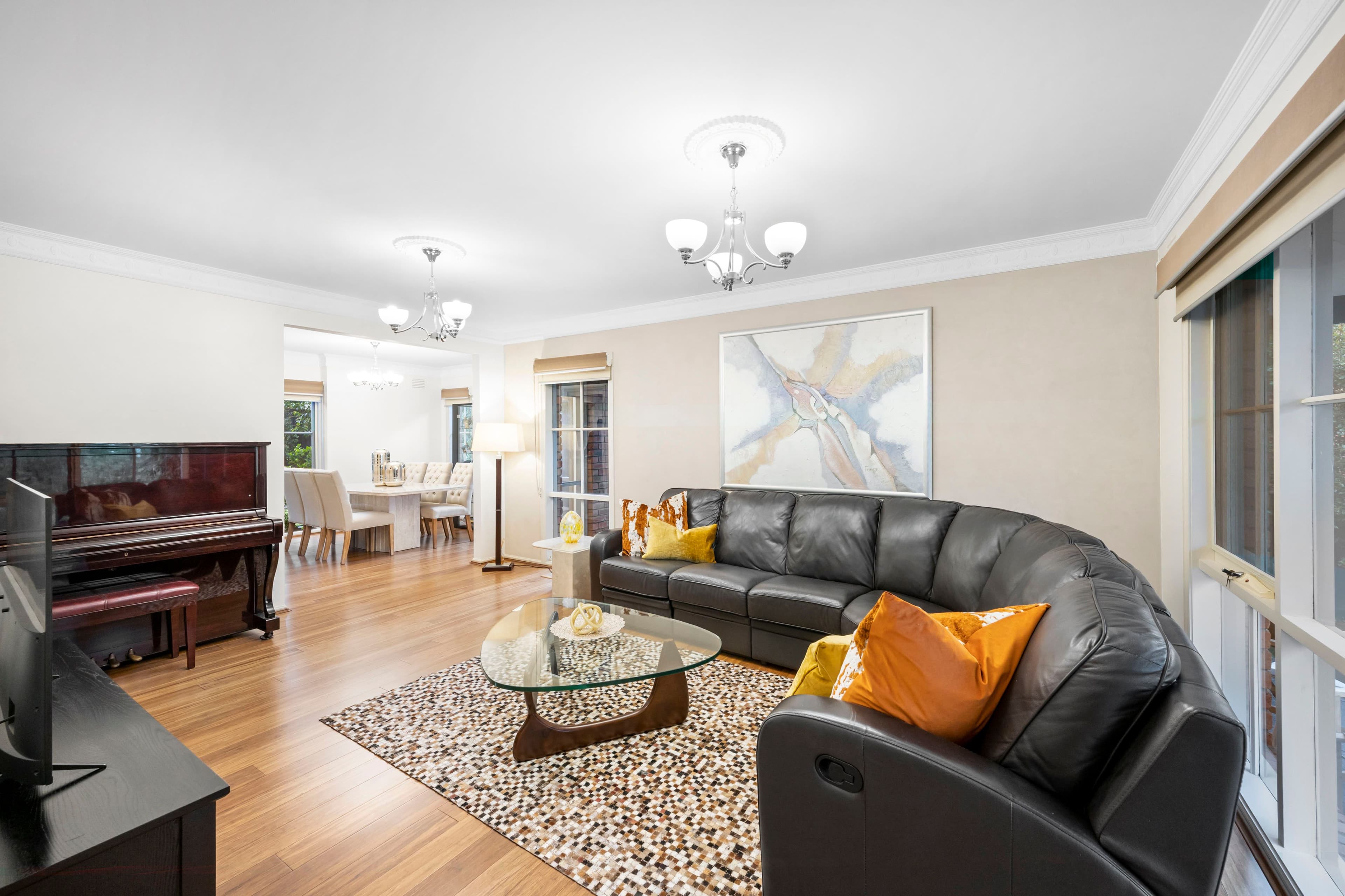 11 Thorncombe Walk, Doncaster East VIC 3109, Doncaster East - Thumbnail 3