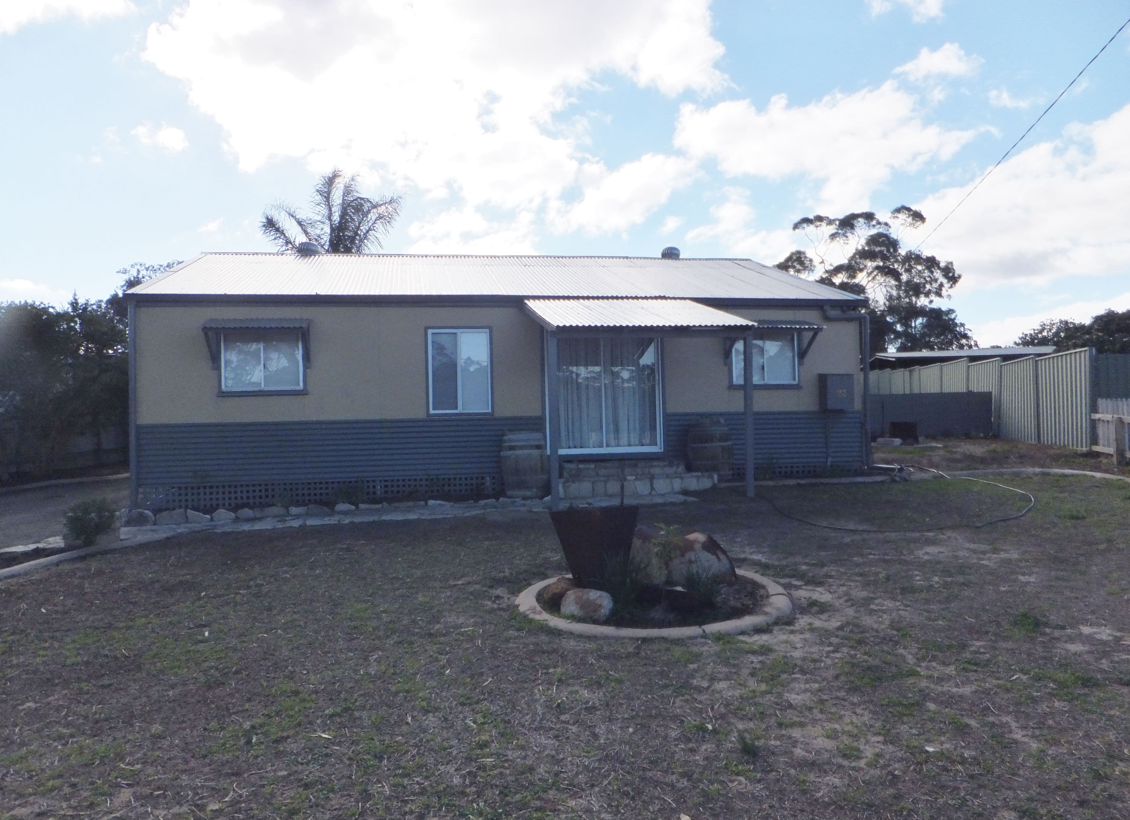 113 Martin Street, RAVENSTHORPE WA 6346, Ravensthorpe - Thumbnail 2