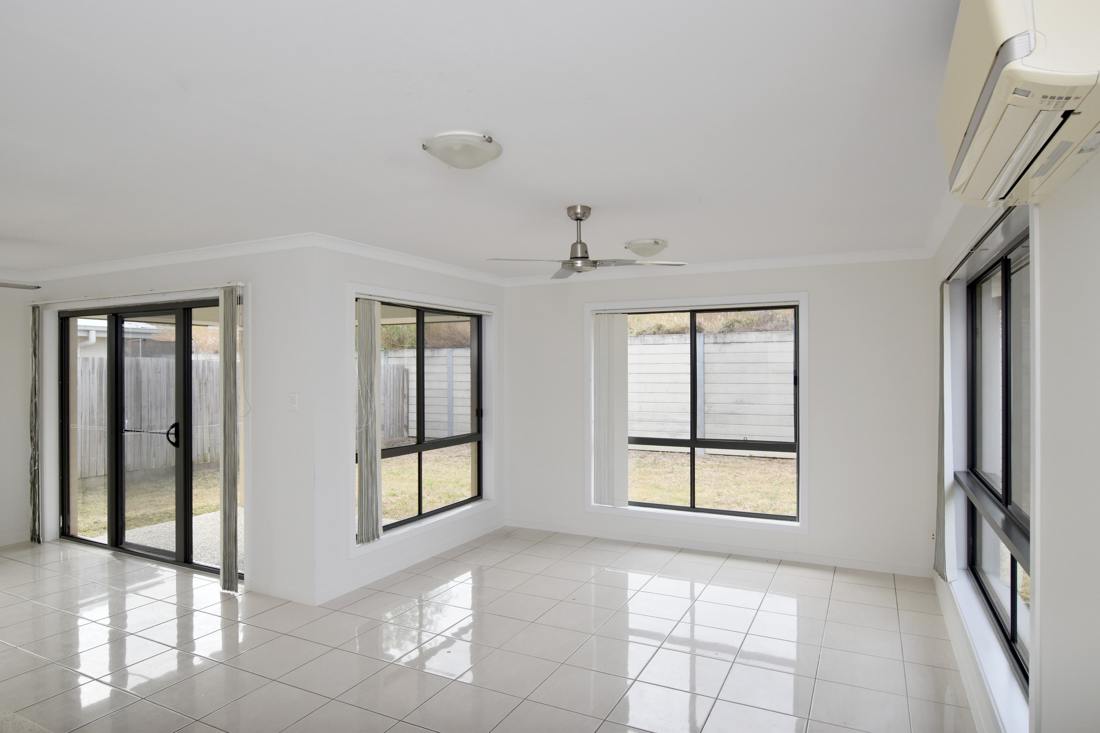 44 Bufflehead Road, Kirkwood QLD 4680, Kirkwood - Thumbnail 2