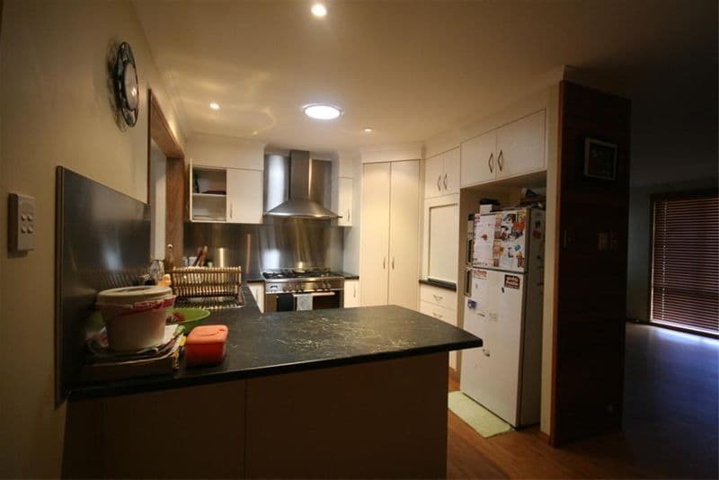 26 Saunders Street, POINT VERNON QLD 4655, Point Vernon - Thumbnail 4