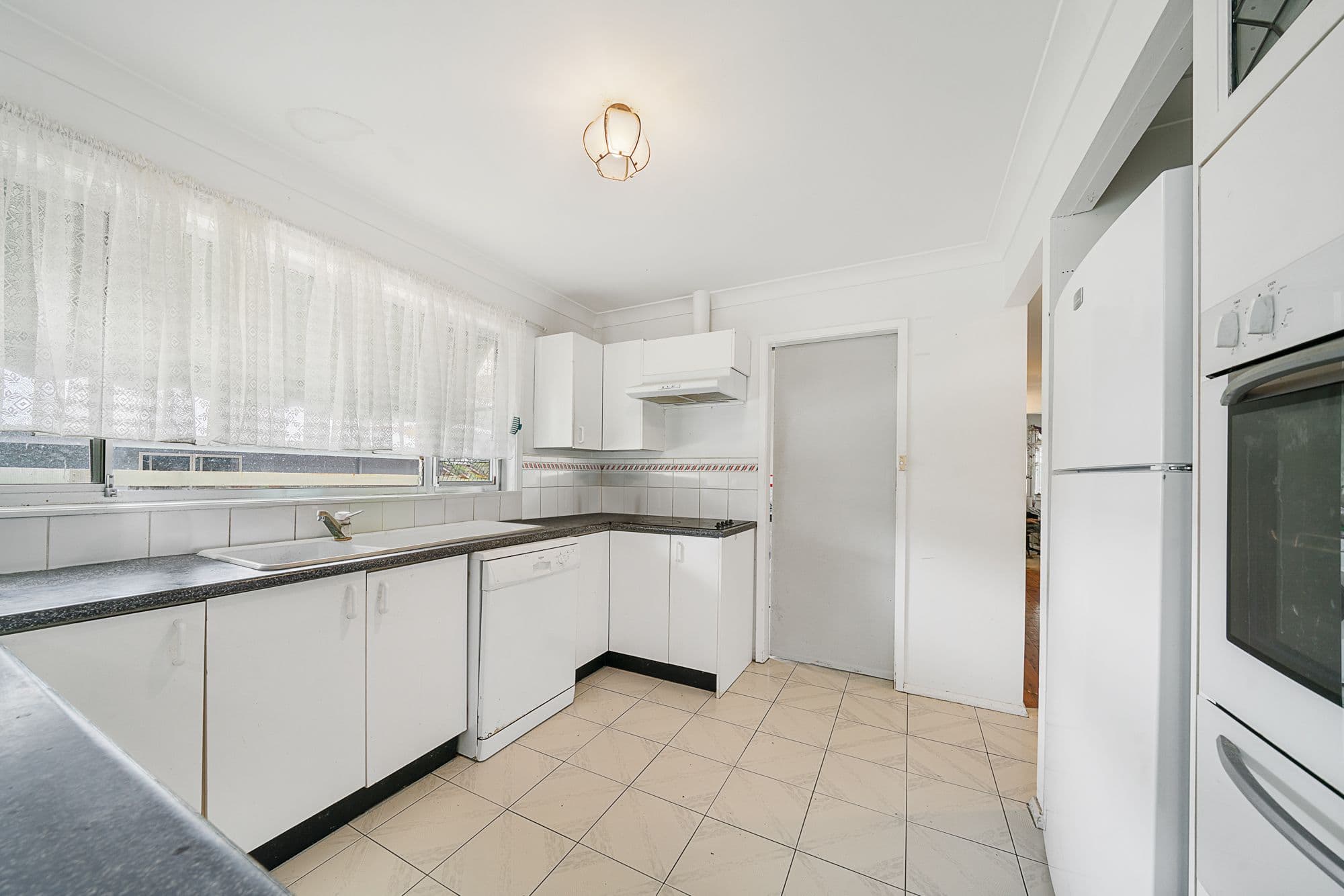 13 Kareelah Avenue, Berkeley Vale NSW 2261, Berkeley Vale - Thumbnail 3
