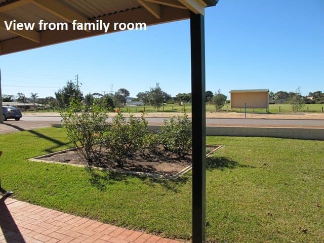 4 Sunnybanks Drive, STRATHALBYN WA 6530, Strathalbyn - Thumbnail 5