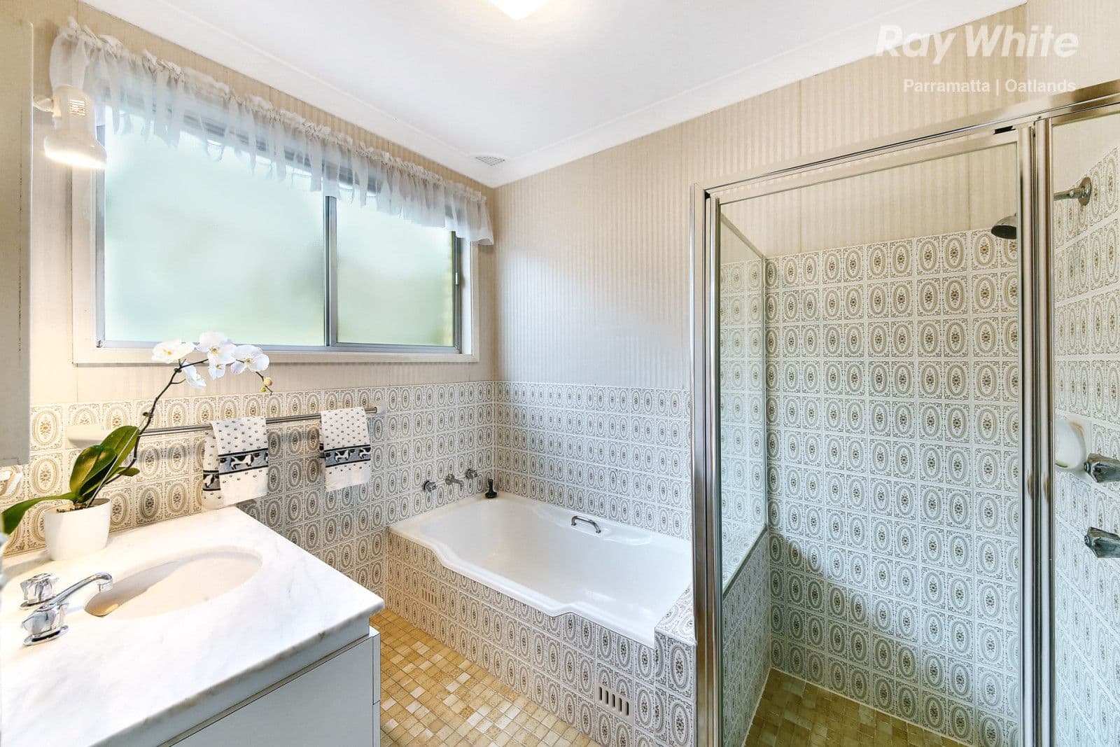 135 Bettington Road, Oatlands - Thumbnail 8