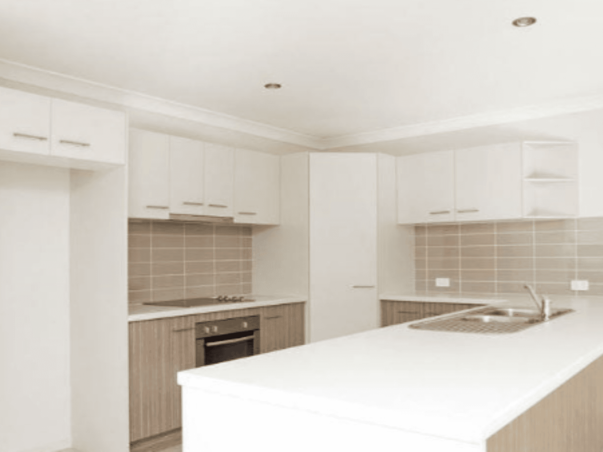 7 Myrtle Avenue, Ormeau QLD 4208, Ormeau - Thumbnail 4