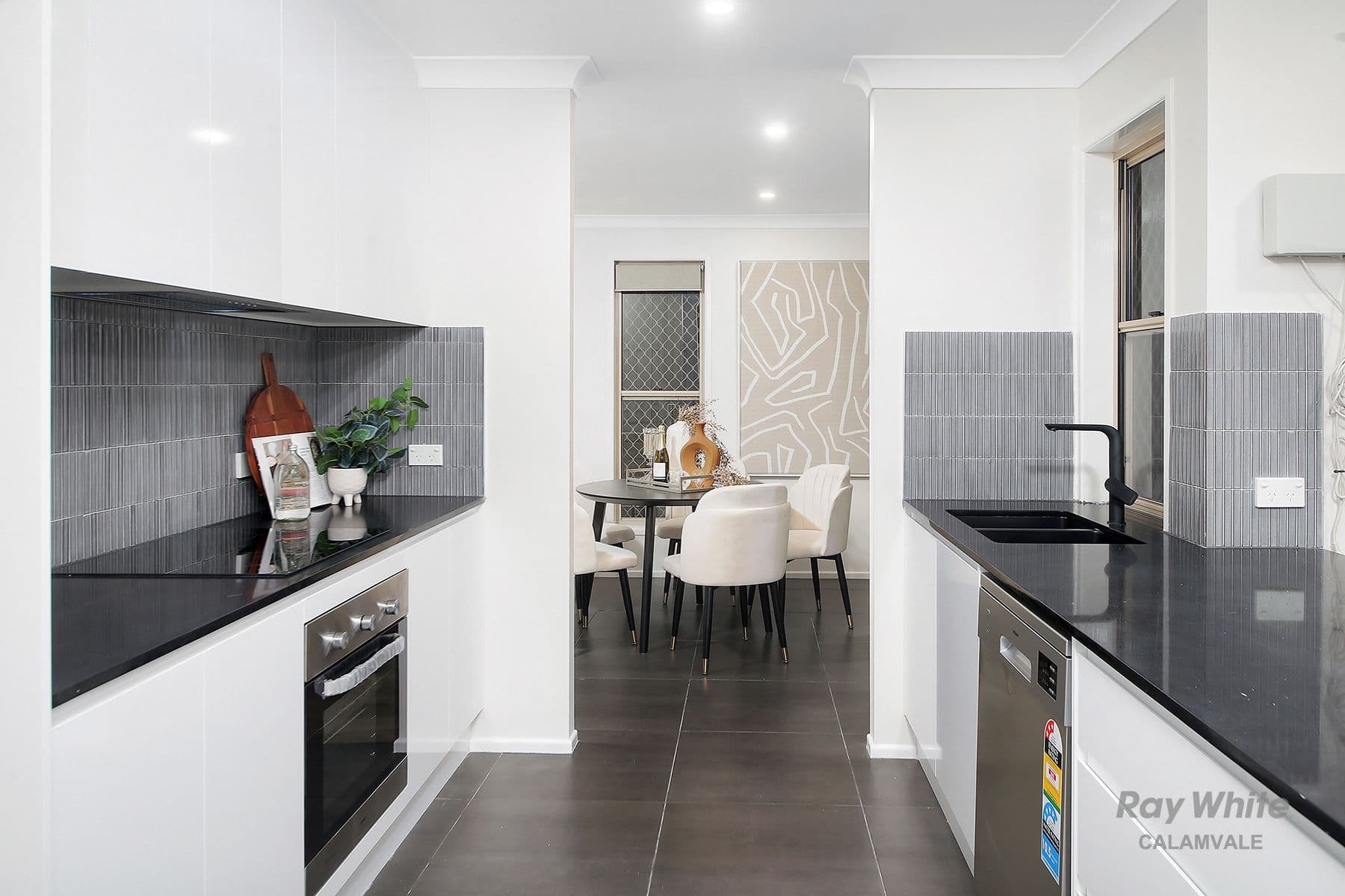 8 Murphy Street, Calamvale QLD 4116, Calamvale - Thumbnail 7