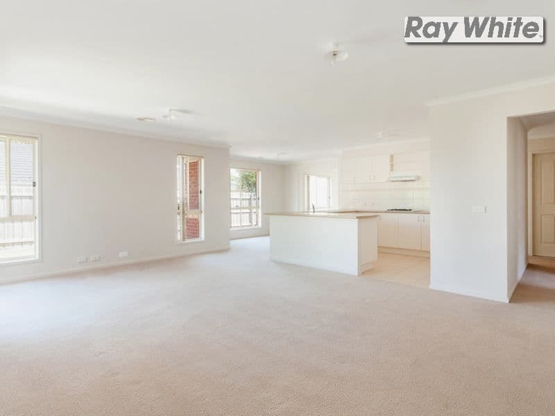 10 Lovely Meadows Court, ROSEBUD VIC 3939, Rosebud - Thumbnail 3